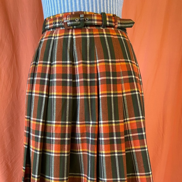 Modcloth Dresses & Skirts - Modcloth Pleated Dream Skirt, Size S NO BELT